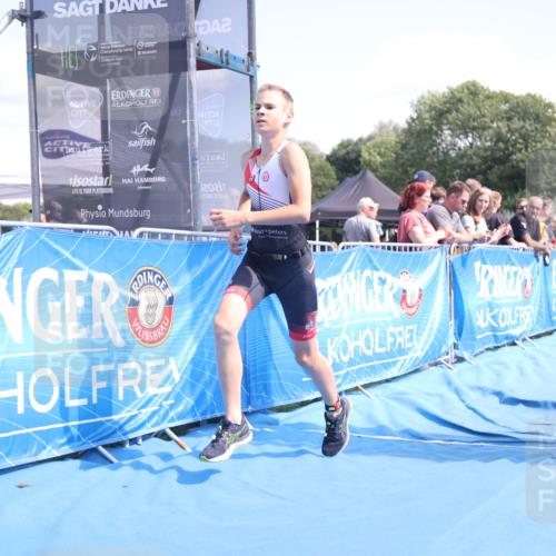 25.08.2024 - Elbe Triathlon Hamburg H.Heesch http://msf.ph/oto/6882514 25.08.2024 12:48:38 Ziel 1757 meine-sportfotos.de