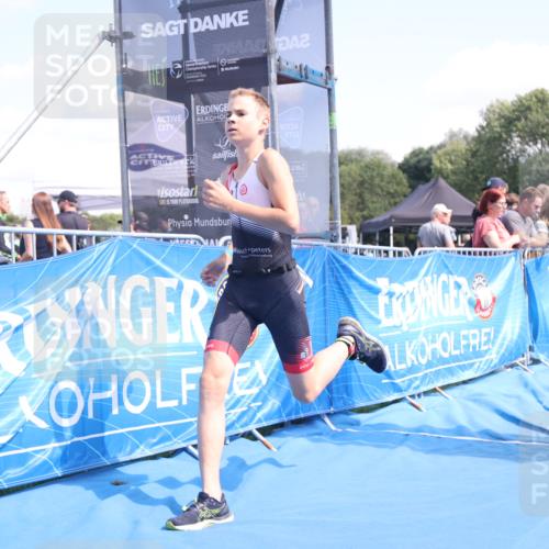 25.08.2024 - Elbe Triathlon Hamburg H.Heesch http://msf.ph/oto/6882517 25.08.2024 12:48:38 Ziel 1757 meine-sportfotos.de