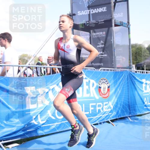 25.08.2024 - Elbe Triathlon Hamburg H.Heesch http://msf.ph/oto/6882521 25.08.2024 12:48:38 Ziel 1757 meine-sportfotos.de