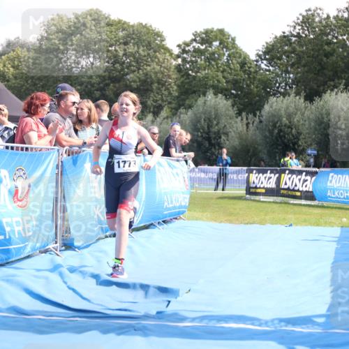 25.08.2024 - Elbe Triathlon Hamburg H.Heesch http://msf.ph/oto/6882522 25.08.2024 12:48:59 Ziel 1773 meine-sportfotos.de