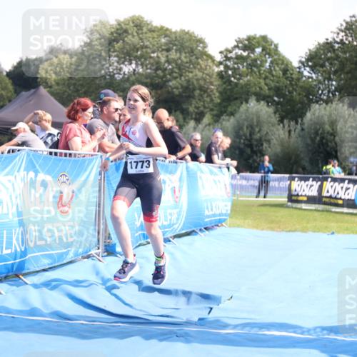 25.08.2024 - Elbe Triathlon Hamburg H.Heesch http://msf.ph/oto/6882525 25.08.2024 12:48:59 Ziel 1773 meine-sportfotos.de