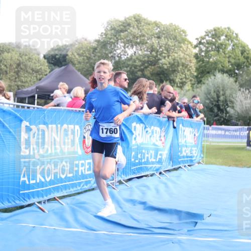 25.08.2024 - Elbe Triathlon Hamburg H.Heesch http://msf.ph/oto/6882550 25.08.2024 12:49:10 Ziel 1760 meine-sportfotos.de