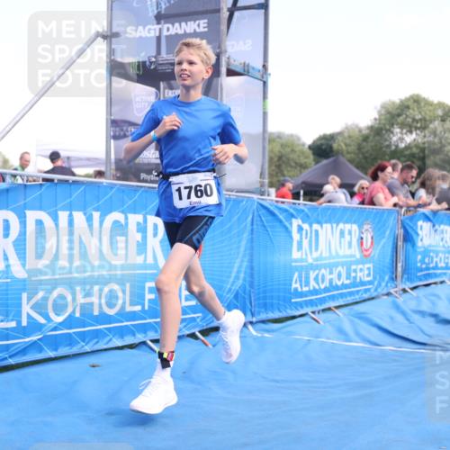 25.08.2024 - Elbe Triathlon Hamburg H.Heesch http://msf.ph/oto/6882566 25.08.2024 12:49:11 Ziel 1760 meine-sportfotos.de