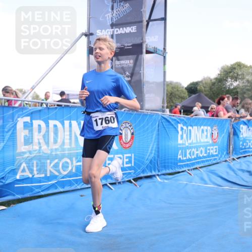 25.08.2024 - Elbe Triathlon Hamburg H.Heesch http://msf.ph/oto/6882569 25.08.2024 12:49:12 Ziel 1760 meine-sportfotos.de