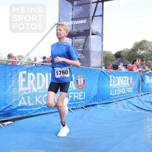 25.08.2024 - Elbe Triathlon Hamburg H.Heesch http://msf.ph/oto/6882570 25.08.2024 12:49:12 Ziel 1760 meine-sportfotos.de