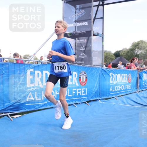 25.08.2024 - Elbe Triathlon Hamburg H.Heesch http://msf.ph/oto/6882571 25.08.2024 12:49:12 Ziel 1760 meine-sportfotos.de