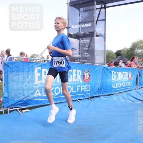 25.08.2024 - Elbe Triathlon Hamburg H.Heesch http://msf.ph/oto/6882572 25.08.2024 12:49:12 Ziel 1760 meine-sportfotos.de