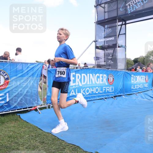 25.08.2024 - Elbe Triathlon Hamburg H.Heesch http://msf.ph/oto/6882577 25.08.2024 12:49:12 Ziel 1760 meine-sportfotos.de