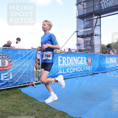 25.08.2024 - Elbe Triathlon Hamburg H.Heesch http://msf.ph/oto/6882578 25.08.2024 12:49:12 Ziel 1760 meine-sportfotos.de