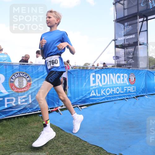 25.08.2024 - Elbe Triathlon Hamburg H.Heesch http://msf.ph/oto/6882581 25.08.2024 12:49:12 Ziel 1760 meine-sportfotos.de