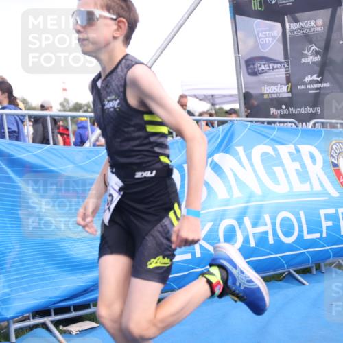 25.08.2024 - Elbe Triathlon Hamburg H.Heesch http://msf.ph/oto/6882603 25.08.2024 12:50:10 Ziel 1752 meine-sportfotos.de