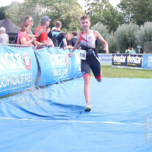 25.08.2024 - Elbe Triathlon Hamburg H.Heesch http://msf.ph/oto/6882610 25.08.2024 12:50:55 Ziel 1756 meine-sportfotos.de