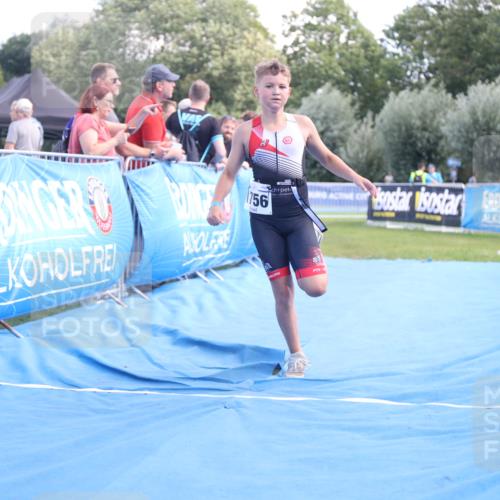 25.08.2024 - Elbe Triathlon Hamburg H.Heesch http://msf.ph/oto/6882612 25.08.2024 12:50:55 Ziel 1756 meine-sportfotos.de