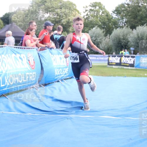 25.08.2024 - Elbe Triathlon Hamburg H.Heesch http://msf.ph/oto/6882613 25.08.2024 12:50:55 Ziel 1756 meine-sportfotos.de
