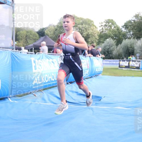 25.08.2024 - Elbe Triathlon Hamburg H.Heesch http://msf.ph/oto/6882620 25.08.2024 12:50:55 Ziel 1756 meine-sportfotos.de