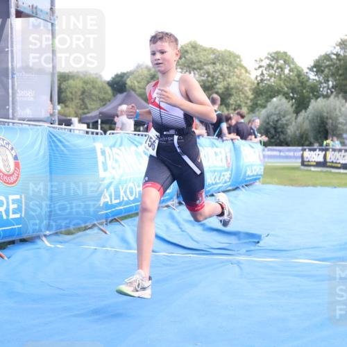 25.08.2024 - Elbe Triathlon Hamburg H.Heesch http://msf.ph/oto/6882621 25.08.2024 12:50:55 Ziel 1756 meine-sportfotos.de