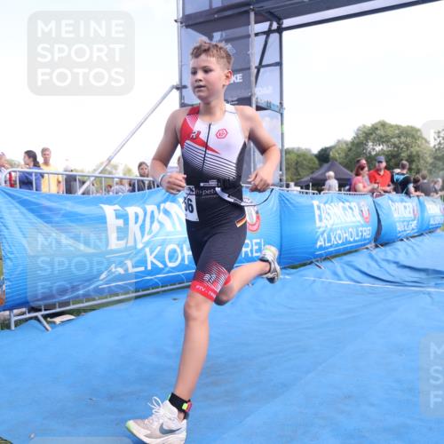 25.08.2024 - Elbe Triathlon Hamburg H.Heesch http://msf.ph/oto/6882629 25.08.2024 12:50:56 Ziel 1756 meine-sportfotos.de