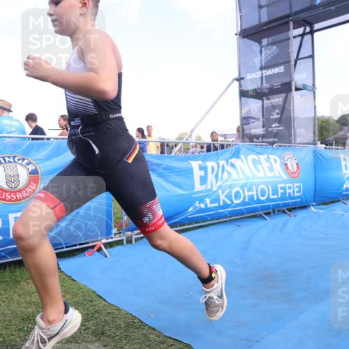 25.08.2024 - Elbe Triathlon Hamburg H.Heesch http://msf.ph/oto/6882634 25.08.2024 12:50:56 Ziel 1756 meine-sportfotos.de