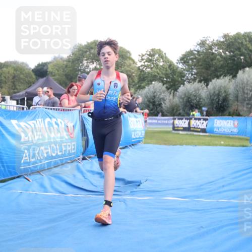 25.08.2024 - Elbe Triathlon Hamburg H.Heesch http://msf.ph/oto/6882670 25.08.2024 12:51:31 Ziel 1763 meine-sportfotos.de