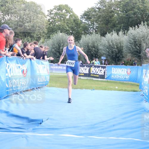 25.08.2024 - Elbe Triathlon Hamburg H.Heesch http://msf.ph/oto/6882679 25.08.2024 12:52:04 Ziel 1777 meine-sportfotos.de