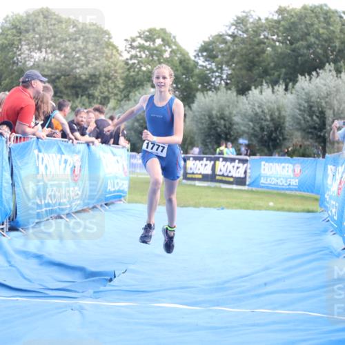 25.08.2024 - Elbe Triathlon Hamburg H.Heesch http://msf.ph/oto/6882684 25.08.2024 12:52:04 Ziel 1777 meine-sportfotos.de