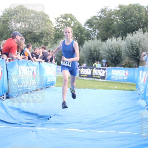 25.08.2024 - Elbe Triathlon Hamburg H.Heesch http://msf.ph/oto/6882685 25.08.2024 12:52:04 Ziel 1777 meine-sportfotos.de