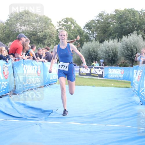 25.08.2024 - Elbe Triathlon Hamburg H.Heesch http://msf.ph/oto/6882688 25.08.2024 12:52:04 Ziel 1777 meine-sportfotos.de