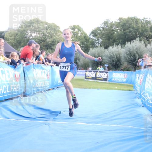 25.08.2024 - Elbe Triathlon Hamburg H.Heesch http://msf.ph/oto/6882691 25.08.2024 12:52:05 Ziel 1777 meine-sportfotos.de