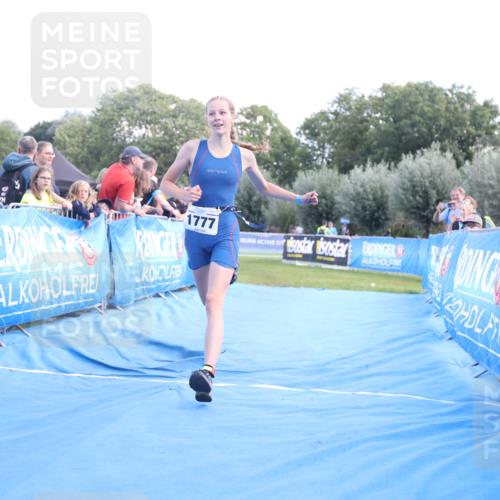 25.08.2024 - Elbe Triathlon Hamburg H.Heesch http://msf.ph/oto/6882694 25.08.2024 12:52:05 Ziel 1777 meine-sportfotos.de
