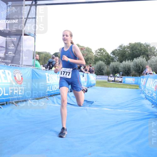 25.08.2024 - Elbe Triathlon Hamburg H.Heesch http://msf.ph/oto/6882703 25.08.2024 12:52:05 Ziel 1777 meine-sportfotos.de