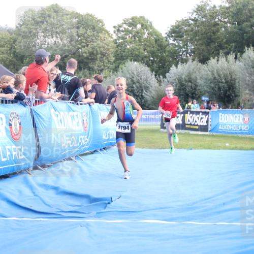 25.08.2024 - Elbe Triathlon Hamburg H.Heesch http://msf.ph/oto/6882714 25.08.2024 12:52:15 Ziel 1765, 1794 meine-sportfotos.de