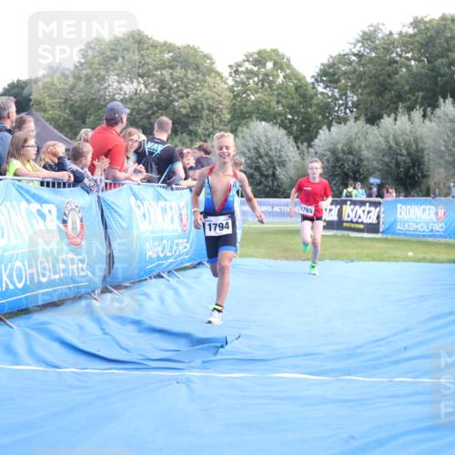 25.08.2024 - Elbe Triathlon Hamburg H.Heesch http://msf.ph/oto/6882720 25.08.2024 12:52:15 Ziel 1765, 1794 meine-sportfotos.de