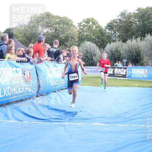 25.08.2024 - Elbe Triathlon Hamburg H.Heesch http://msf.ph/oto/6882721 25.08.2024 12:52:15 Ziel 1765, 1794 meine-sportfotos.de