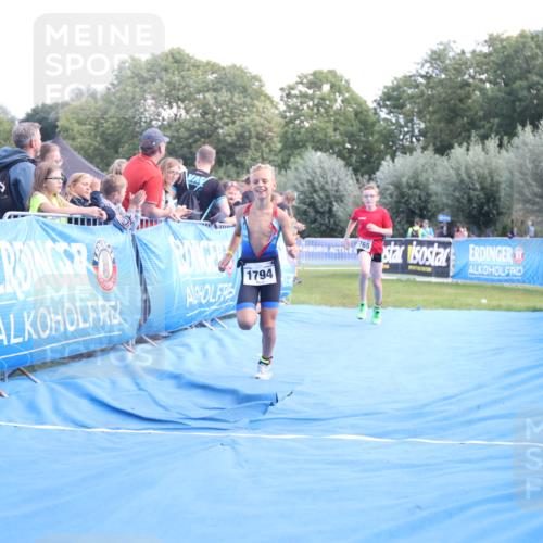 25.08.2024 - Elbe Triathlon Hamburg H.Heesch http://msf.ph/oto/6882722 25.08.2024 12:52:15 Ziel 1765, 1794 meine-sportfotos.de