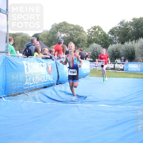 25.08.2024 - Elbe Triathlon Hamburg H.Heesch http://msf.ph/oto/6882729 25.08.2024 12:52:16 Ziel 1765, 1794 meine-sportfotos.de