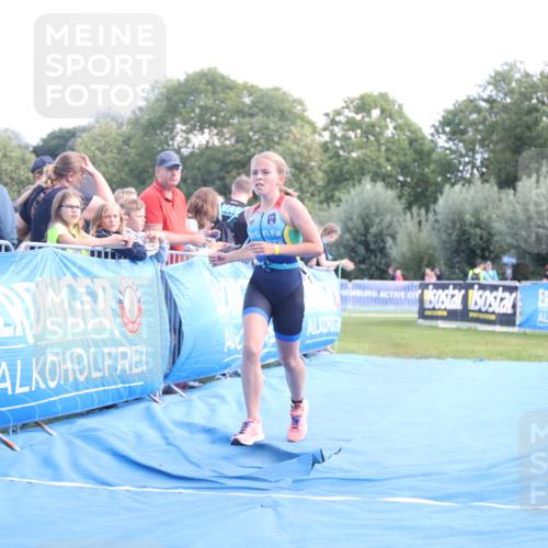 25.08.2024 - Elbe Triathlon Hamburg H.Heesch http://msf.ph/oto/6882758 25.08.2024 12:52:28 Ziel 1805 meine-sportfotos.de