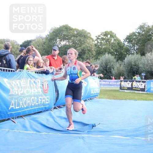 25.08.2024 - Elbe Triathlon Hamburg H.Heesch http://msf.ph/oto/6882762 25.08.2024 12:52:28 Ziel 1805 meine-sportfotos.de