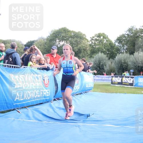 25.08.2024 - Elbe Triathlon Hamburg H.Heesch http://msf.ph/oto/6882764 25.08.2024 12:52:28 Ziel 1805 meine-sportfotos.de