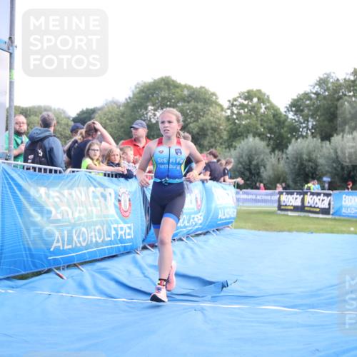 25.08.2024 - Elbe Triathlon Hamburg H.Heesch http://msf.ph/oto/6882766 25.08.2024 12:52:28 Ziel 1805 meine-sportfotos.de