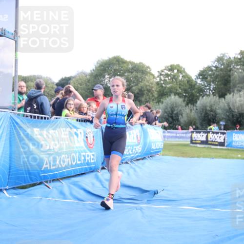 25.08.2024 - Elbe Triathlon Hamburg H.Heesch http://msf.ph/oto/6882767 25.08.2024 12:52:28 Ziel 1805 meine-sportfotos.de