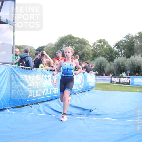 25.08.2024 - Elbe Triathlon Hamburg H.Heesch http://msf.ph/oto/6882768 25.08.2024 12:52:28 Ziel 1805 meine-sportfotos.de