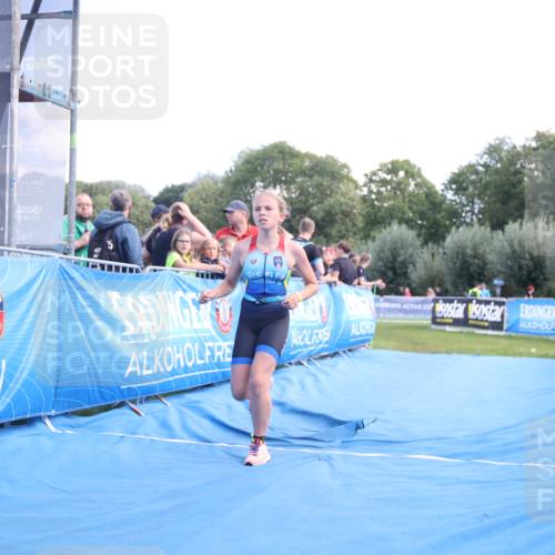25.08.2024 - Elbe Triathlon Hamburg H.Heesch http://msf.ph/oto/6882769 25.08.2024 12:52:28 Ziel 1805 meine-sportfotos.de