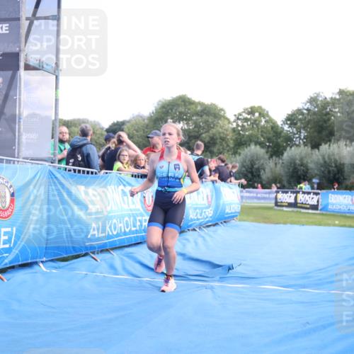 25.08.2024 - Elbe Triathlon Hamburg H.Heesch http://msf.ph/oto/6882770 25.08.2024 12:52:28 Ziel 1805 meine-sportfotos.de