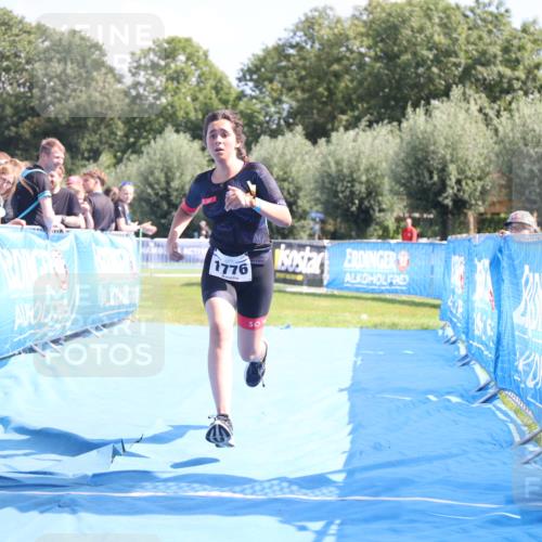 25.08.2024 - Elbe Triathlon Hamburg H.Heesch http://msf.ph/oto/6882782 25.08.2024 12:52:52 Ziel 1776 meine-sportfotos.de