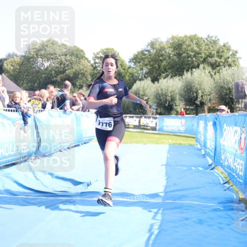 25.08.2024 - Elbe Triathlon Hamburg H.Heesch http://msf.ph/oto/6882789 25.08.2024 12:52:52 Ziel 1776 meine-sportfotos.de