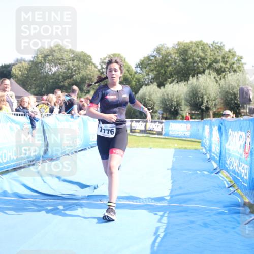 25.08.2024 - Elbe Triathlon Hamburg H.Heesch http://msf.ph/oto/6882790 25.08.2024 12:52:52 Ziel 1776 meine-sportfotos.de