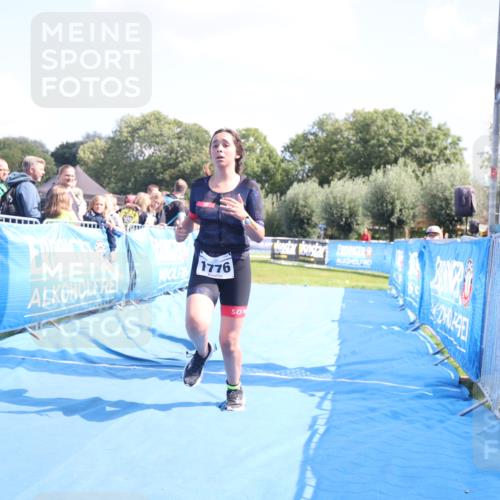 25.08.2024 - Elbe Triathlon Hamburg H.Heesch http://msf.ph/oto/6882793 25.08.2024 12:52:52 Ziel 1776 meine-sportfotos.de