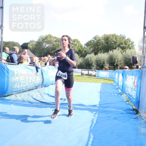 25.08.2024 - Elbe Triathlon Hamburg H.Heesch http://msf.ph/oto/6882794 25.08.2024 12:52:52 Ziel 1776 meine-sportfotos.de