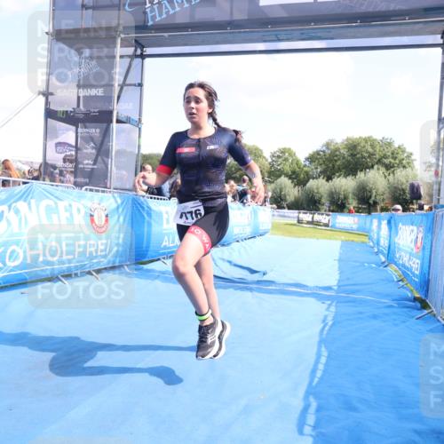 25.08.2024 - Elbe Triathlon Hamburg H.Heesch http://msf.ph/oto/6882801 25.08.2024 12:52:53 Ziel 1776 meine-sportfotos.de