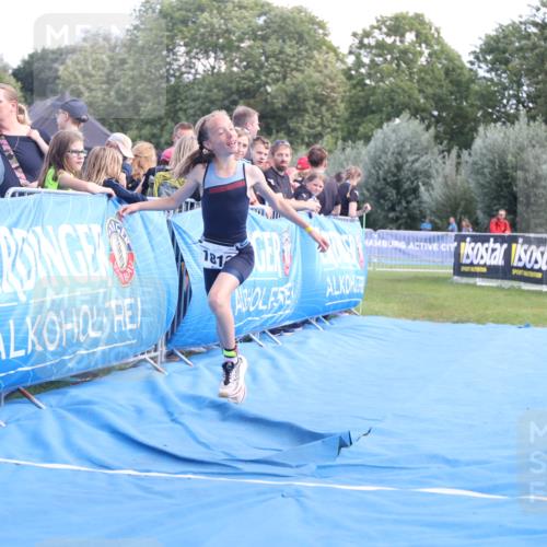 25.08.2024 - Elbe Triathlon Hamburg H.Heesch http://msf.ph/oto/6882812 25.08.2024 12:53:35 Ziel 1818 meine-sportfotos.de